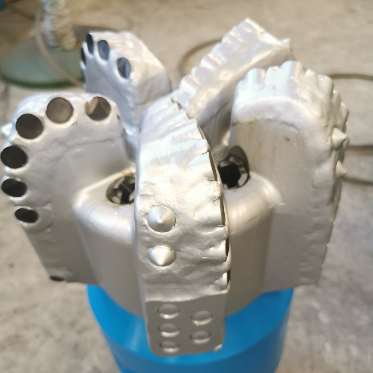 9 1/2 Inch Steel Body 5 Blade 16mm Cutter Pdc Diamond Drill Bits
